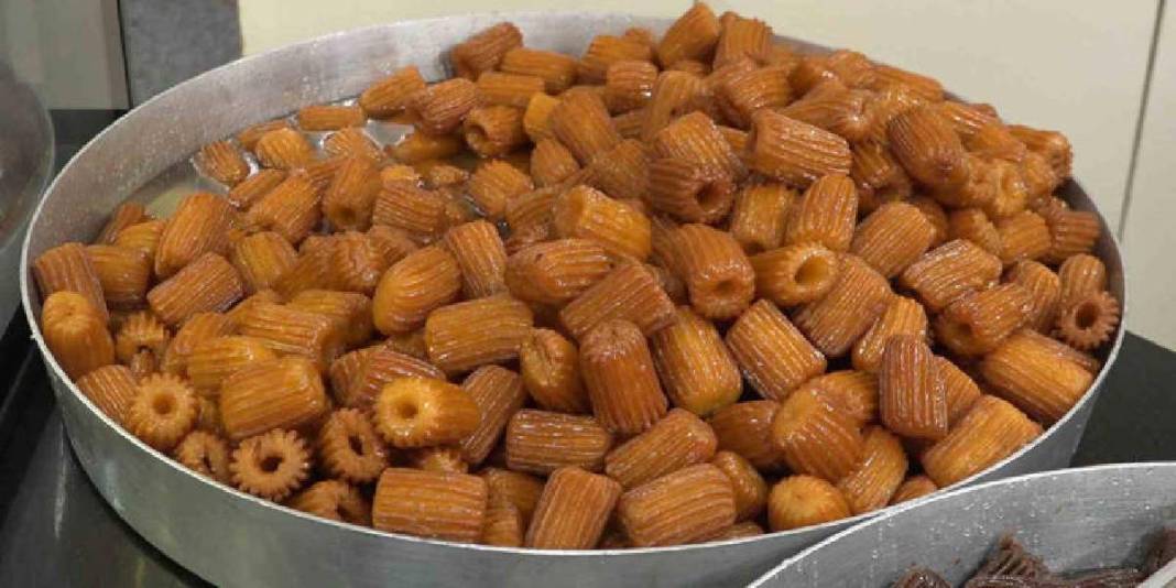 Askıda ekmeğe yeni boyut: 'Askıda tatlı' kampanyası başlattı 4